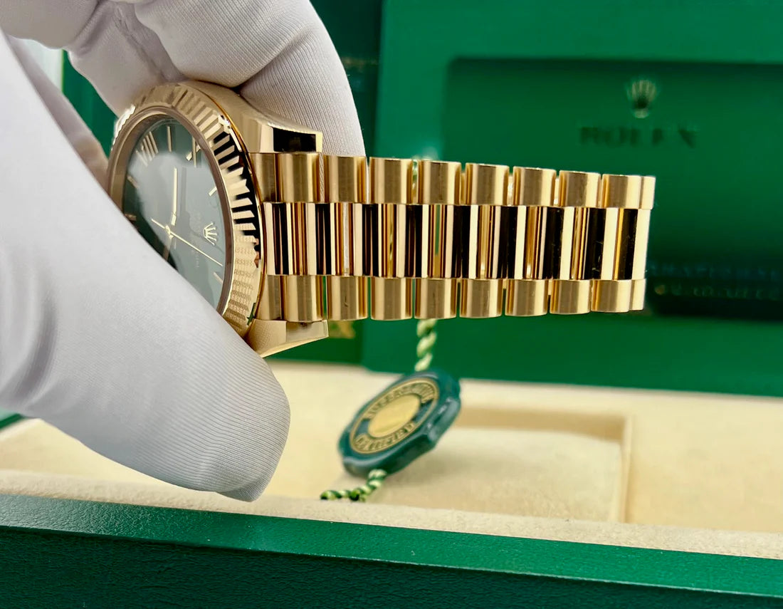 Rolex Day-Date 40mm 228348RBR Green Dial Diamond Bezel 2022 Full Set